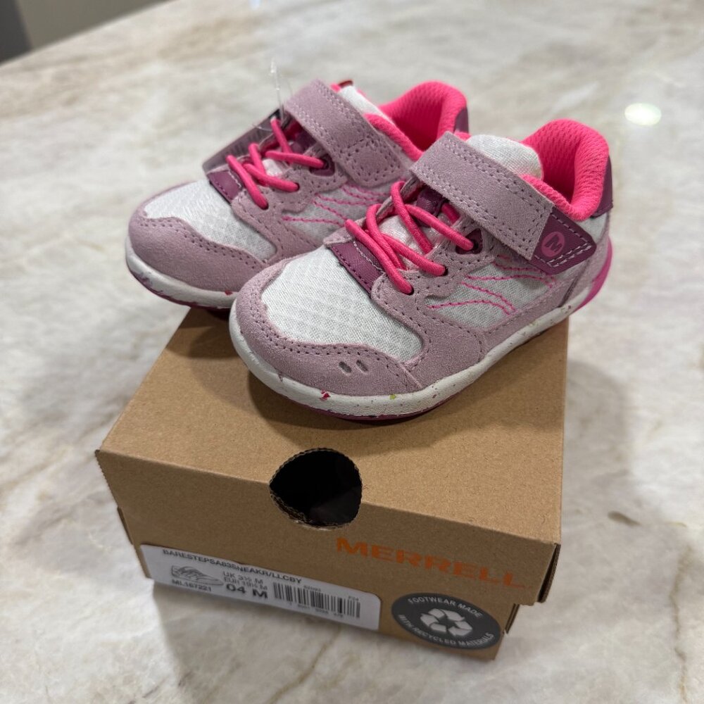 NWT Merrell Little Kid's Bare Steps A83 Sneakers - size 4 M